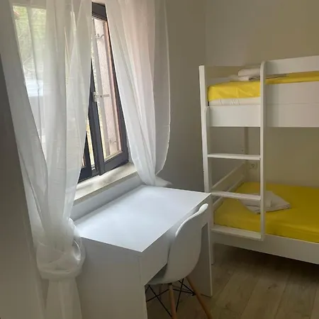 Lovro Apartmán *