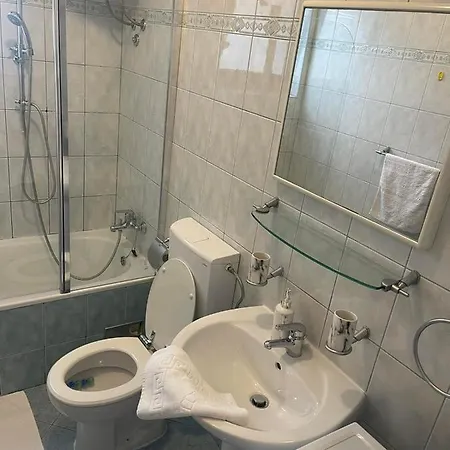Apartament Lovro *
